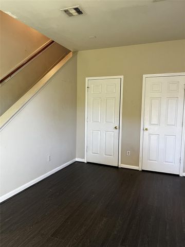 11807 Chetman Drive B, Houston, TX 77065