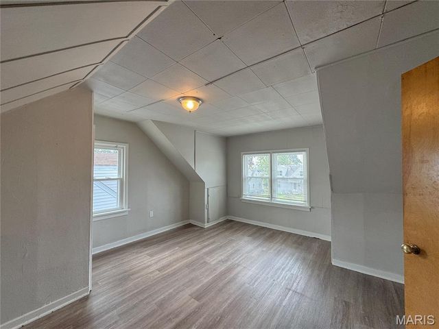 9833 Zykan Drive, Overland, MO 63114