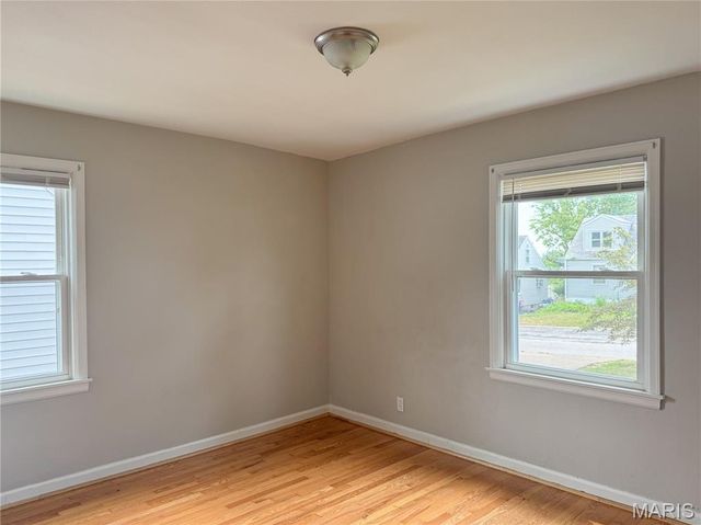 9833 Zykan Drive, Overland, MO 63114