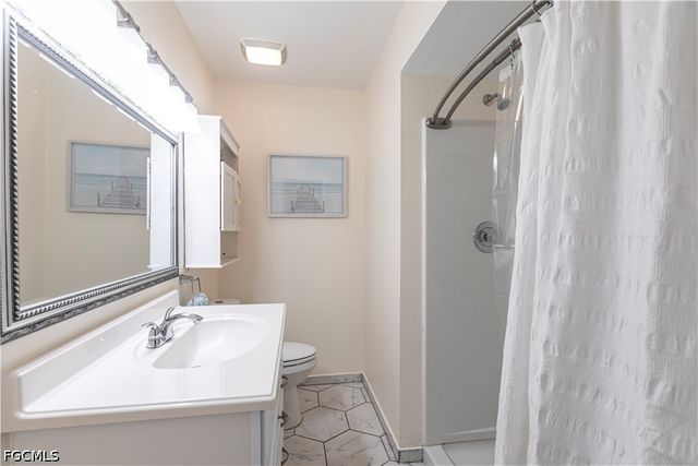 6775 Lake McGregor CIR, Fort Myers, FL 33919