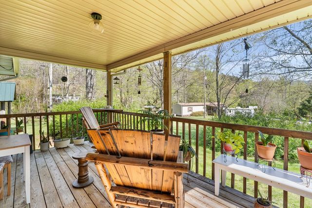 496 Jackie Cove Road, Hayesville, NC 28904