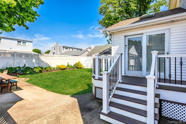 2453 Aberdeen Street, East Meadow, NY 11554