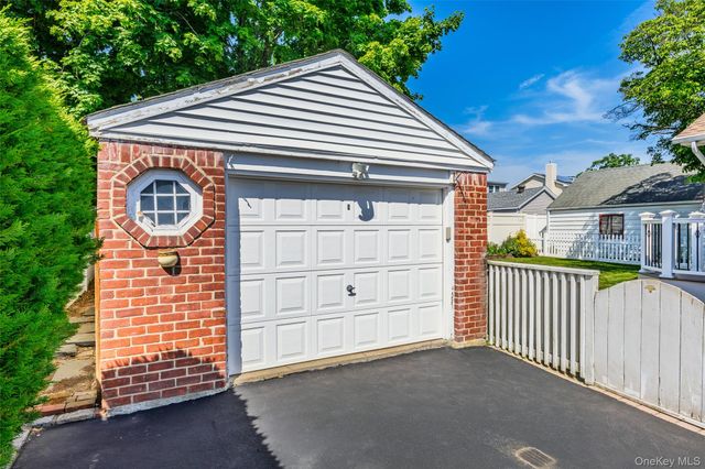 2453 Aberdeen Street, East Meadow, NY 11554