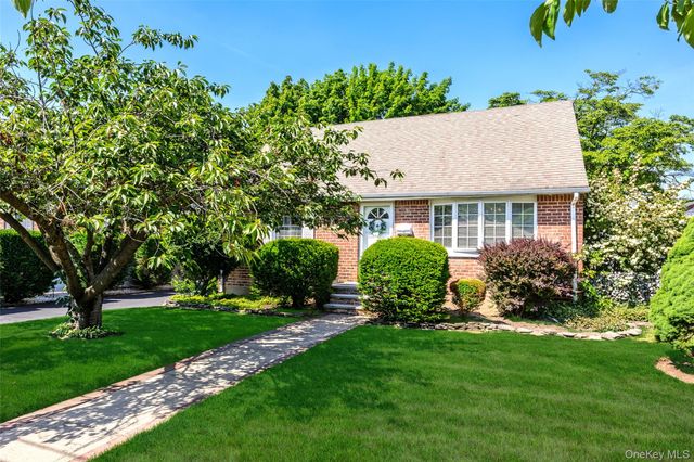 2453 Aberdeen Street, East Meadow, NY 11554