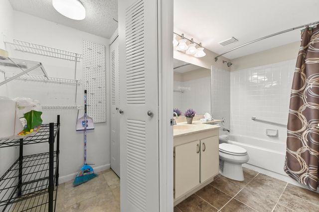 7618 Tahiti Lane 106, Lake Worth, FL 33467