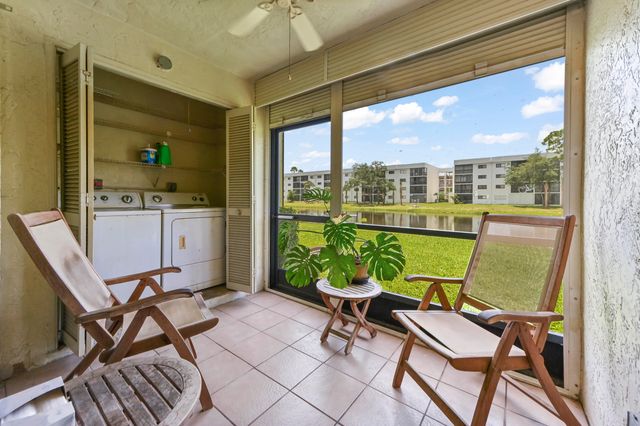 7618 Tahiti Lane 106, Lake Worth, FL 33467