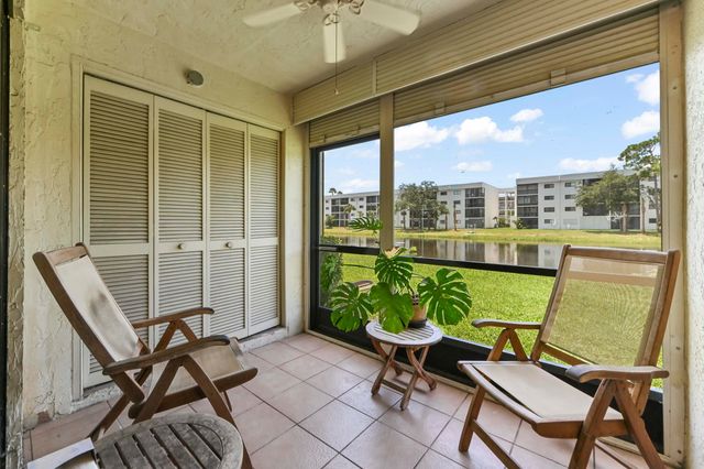 7618 Tahiti Lane 106, Lake Worth, FL 33467