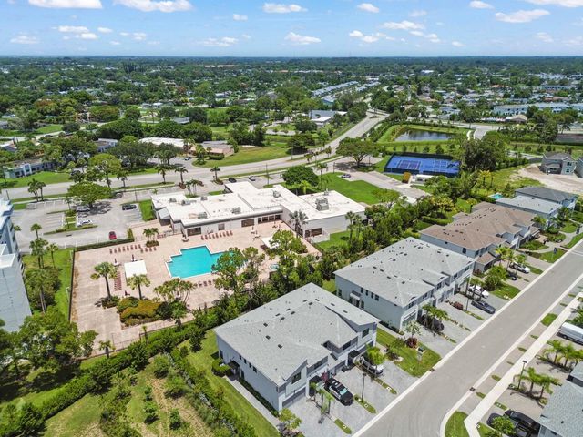 7618 Tahiti Lane 106, Lake Worth, FL 33467