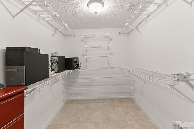 7618 Tahiti Lane 106, Lake Worth, FL 33467