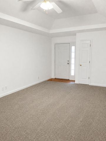 2651 Derby Dr, Clarksville, TN 37040