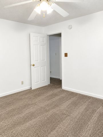2651 Derby Dr, Clarksville, TN 37040