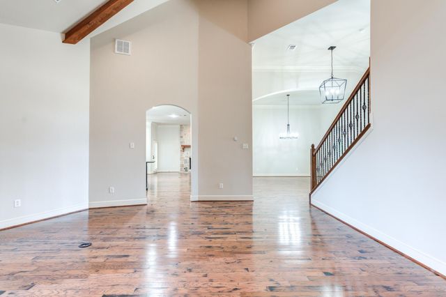 1102 N 14th Street, Wolfforth, TX 79382