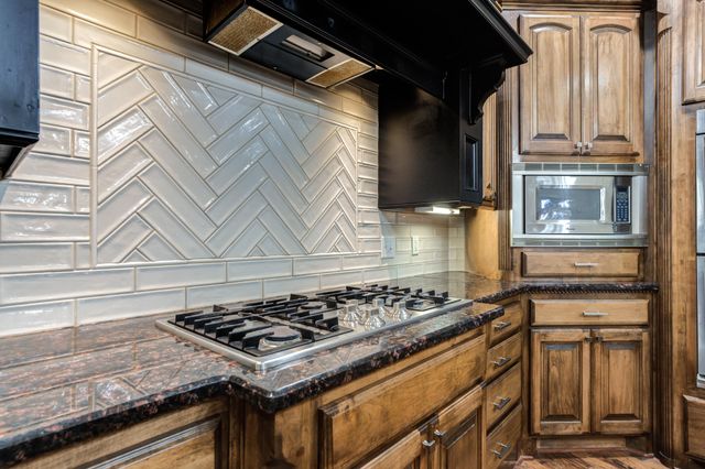 1102 N 14th Street, Wolfforth, TX 79382