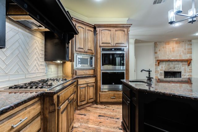 1102 N 14th Street, Wolfforth, TX 79382