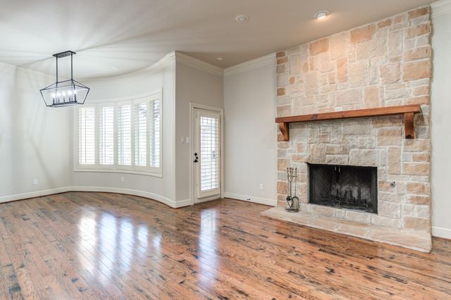 1102 N 14th Street, Wolfforth, TX 79382