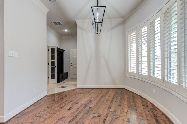 1102 N 14th Street, Wolfforth, TX 79382