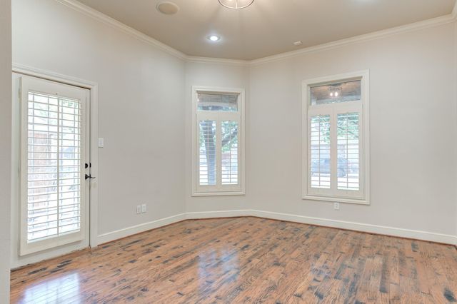 1102 N 14th Street, Wolfforth, TX 79382