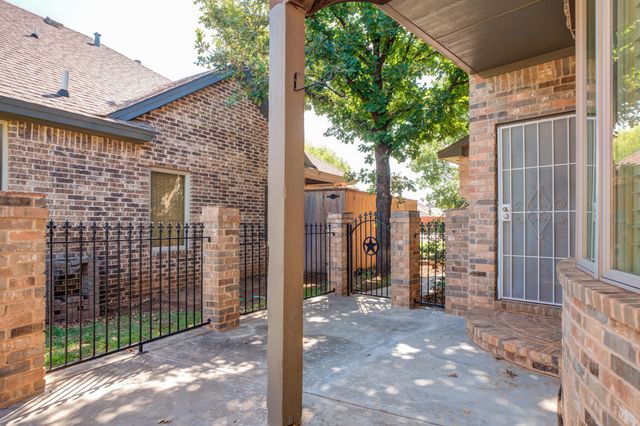 1102 N 14th Street, Wolfforth, TX 79382