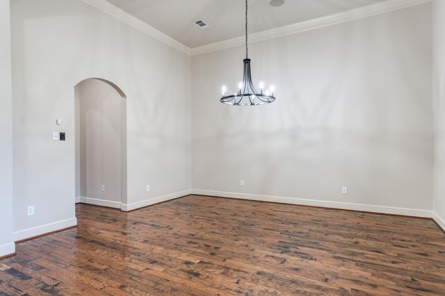 1102 N 14th Street, Wolfforth, TX 79382