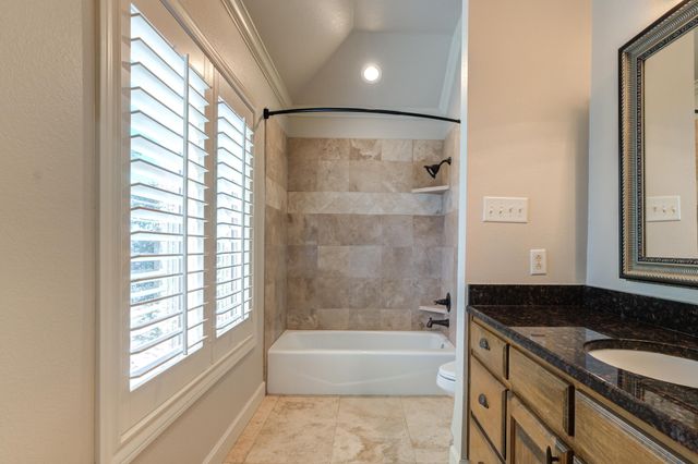 1102 N 14th Street, Wolfforth, TX 79382