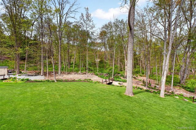 4 Hachaliah Brown Drive, Somers, NY 10589