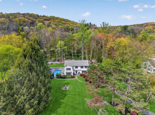 4 Hachaliah Brown Drive, Somers, NY 10589