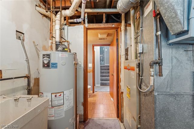 8420 Columbia Road, Olmsted Falls, OH 44138