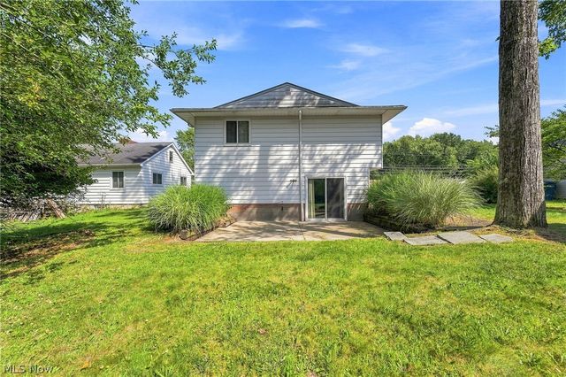 8420 Columbia Road, Olmsted Falls, OH 44138
