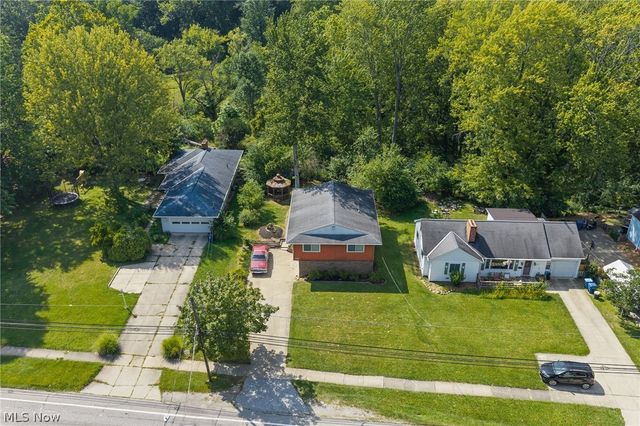 8420 Columbia Road, Olmsted Falls, OH 44138
