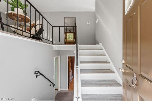 8420 Columbia Road, Olmsted Falls, OH 44138