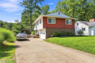 8420 Columbia Road, Olmsted Falls, OH 44138