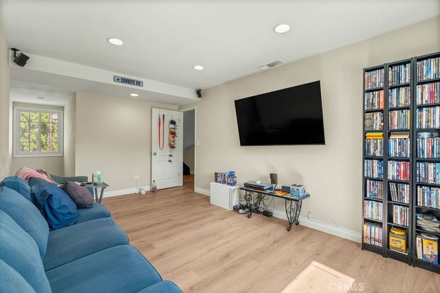 5444 Peacock Lane, Riverside, CA 92505