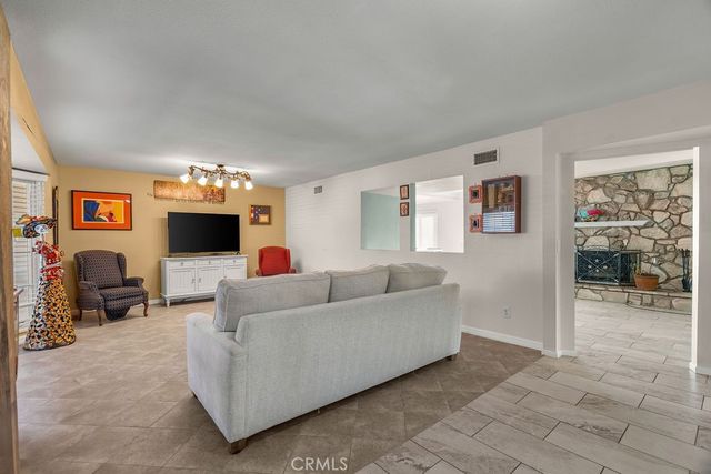 5444 Peacock Lane, Riverside, CA 92505