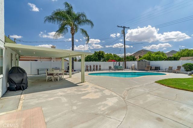 5444 Peacock Lane, Riverside, CA 92505