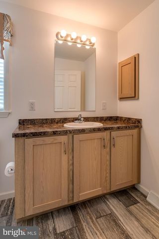 426 EASTWOOD LN, Lancaster, PA 17601