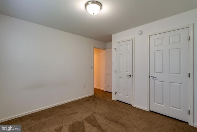 426 EASTWOOD LN, Lancaster, PA 17601
