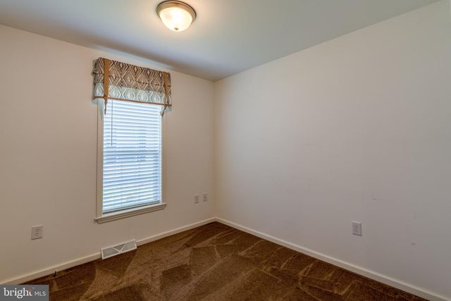 426 EASTWOOD LN, Lancaster, PA 17601