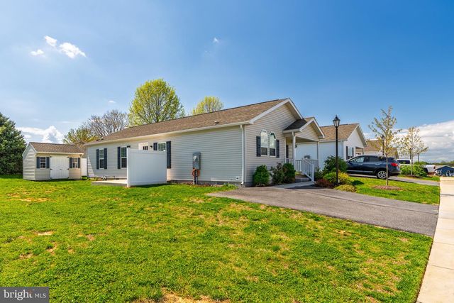 426 EASTWOOD LN, Lancaster, PA 17601