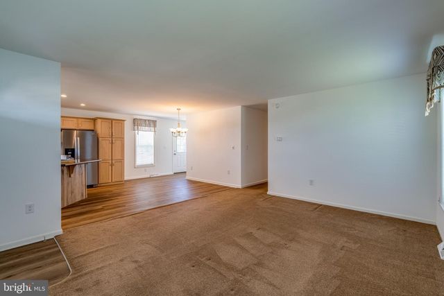 426 EASTWOOD LN, Lancaster, PA 17601