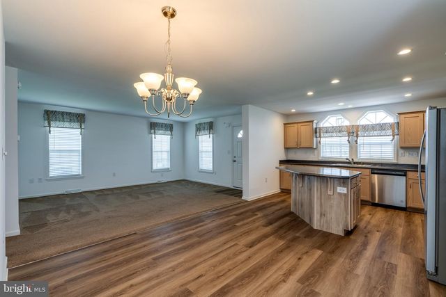 426 EASTWOOD LN, Lancaster, PA 17601