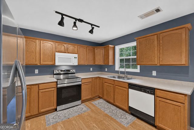 3548 Lakeview Drive, Gainesville, GA 30501