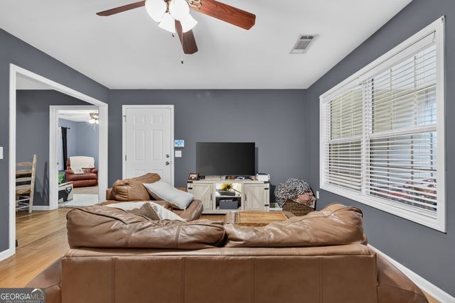 3548 Lakeview Drive, Gainesville, GA 30501