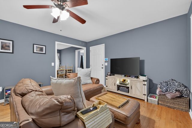 3548 Lakeview Drive, Gainesville, GA 30501