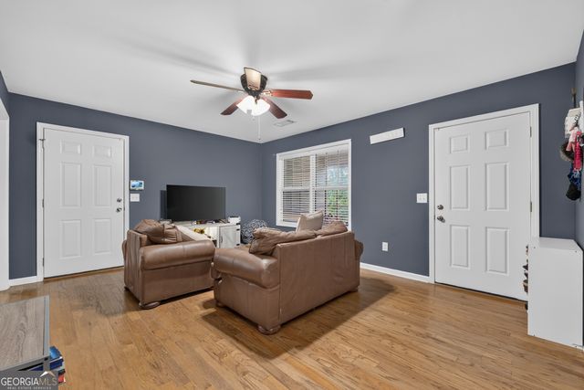 3548 Lakeview Drive, Gainesville, GA 30501