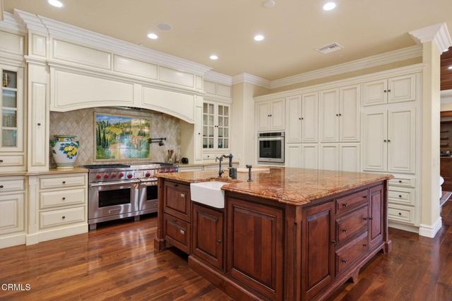 3262 Calle De Marejada, Camarillo, CA 93010