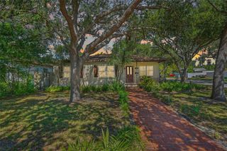 135 NW MONROE CIRCLE N, St Petersburg, FL 33702