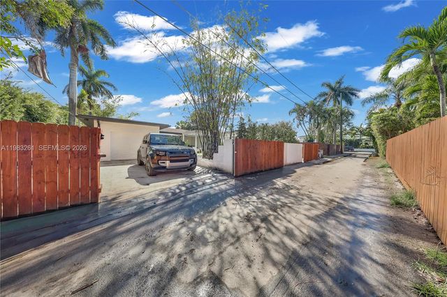 10610 NE 11th Ave, Miami Shores, FL 33138