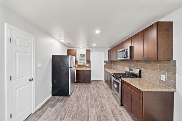 5814 Westover Street, Houston, TX 77033