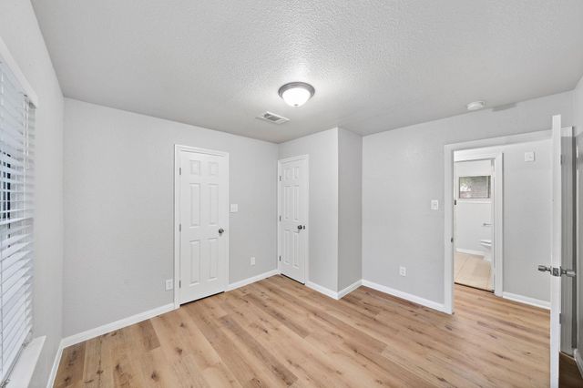 5814 Westover Street, Houston, TX 77033