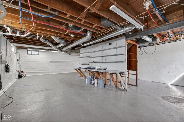 1643 Lawrence Avenue, Indianapolis, IN 46227